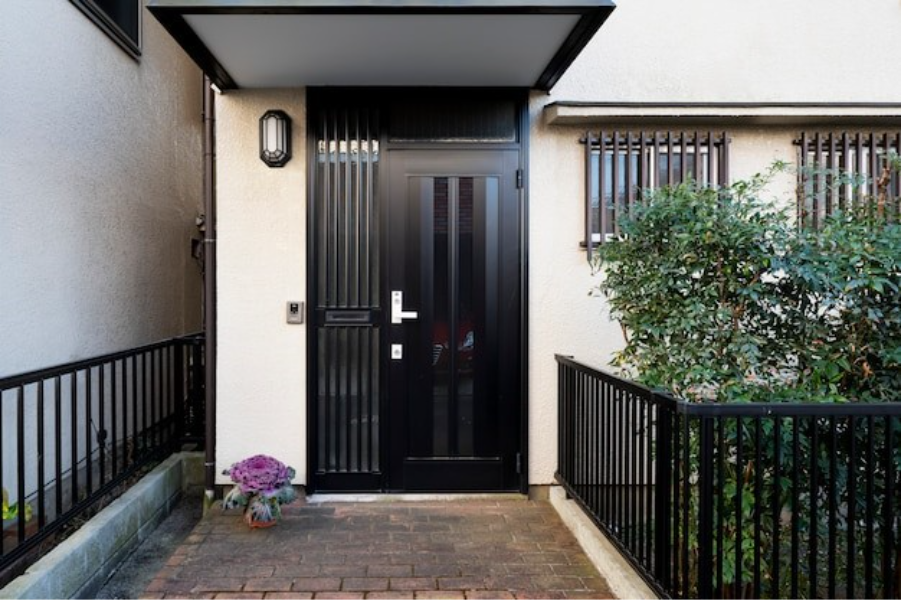 E2 Home Solutions | Storm Doors & Patio Doors: Improve Comfort & Functionality in Your Home e2home solution