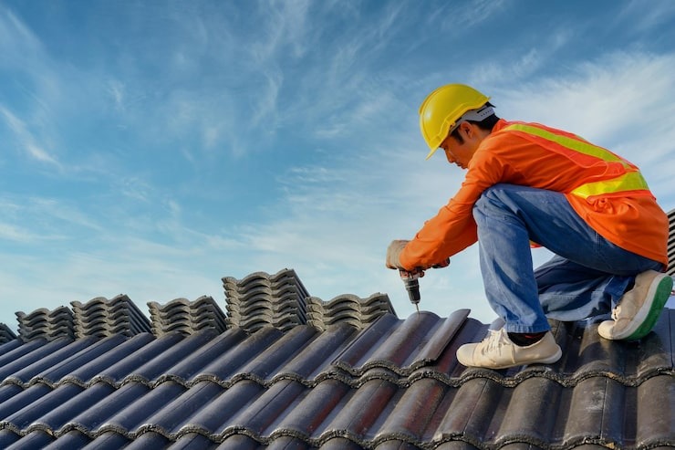 E2 Home Solutions | Roof Repair or Roof Replacement? How to Make the Right Choice for Your Home E2 home